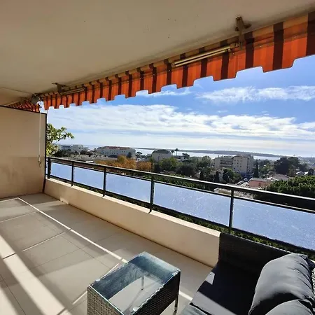 Vue T2 61m²+ Parking Cannes