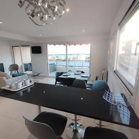 Vue T2 61m²+ Parking * Cannes