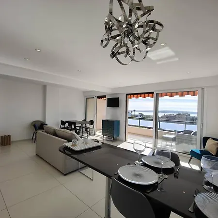 Vue T2 61m²+ Parking Cannes