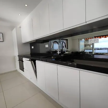 Vue T2 61m²+ Parking Apartment