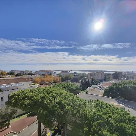 Vue T2 61m²+ Parking Cannes