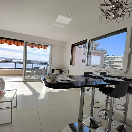 Vue T2 61m²+ Parking Apartment *